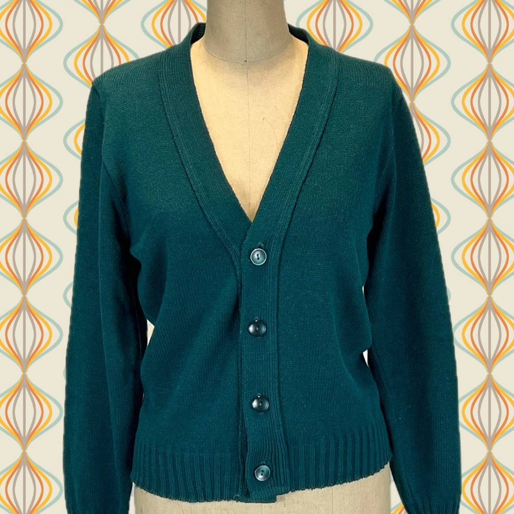 VINTAGE‎ 70s forest green knit sweater cardigan button front deep v neck